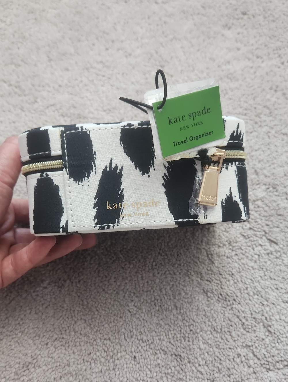 kate spade new york Travel Jewelry Case, Modern Leopard, Small, NWT